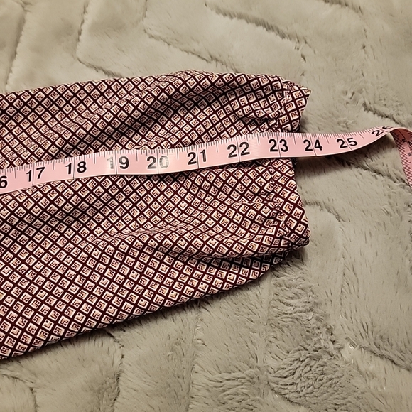 Liz Claiborne Career Womens Size XXL Pullover Top Button Detail Burgundy & Tan - Picture 10 of 12